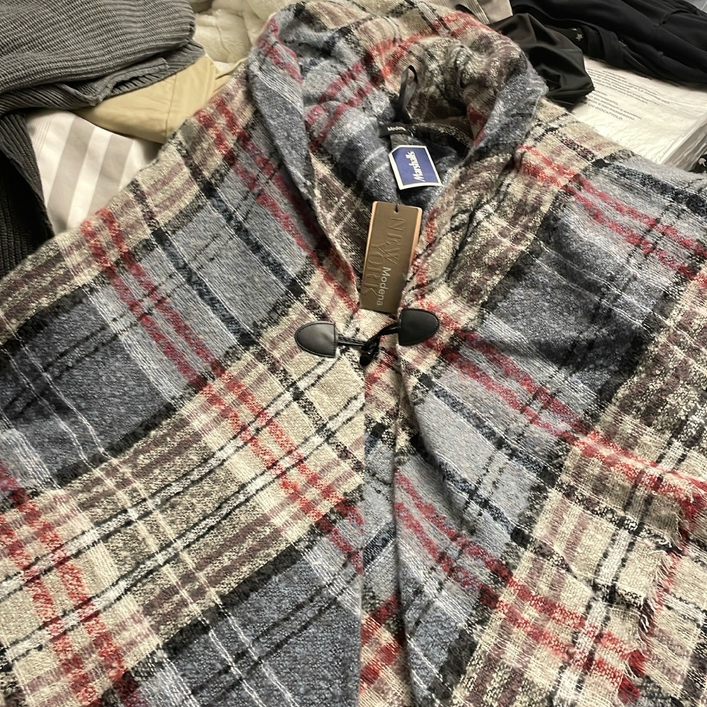 women’s shawl  1 closure